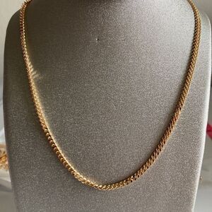 gold tone chain necklace